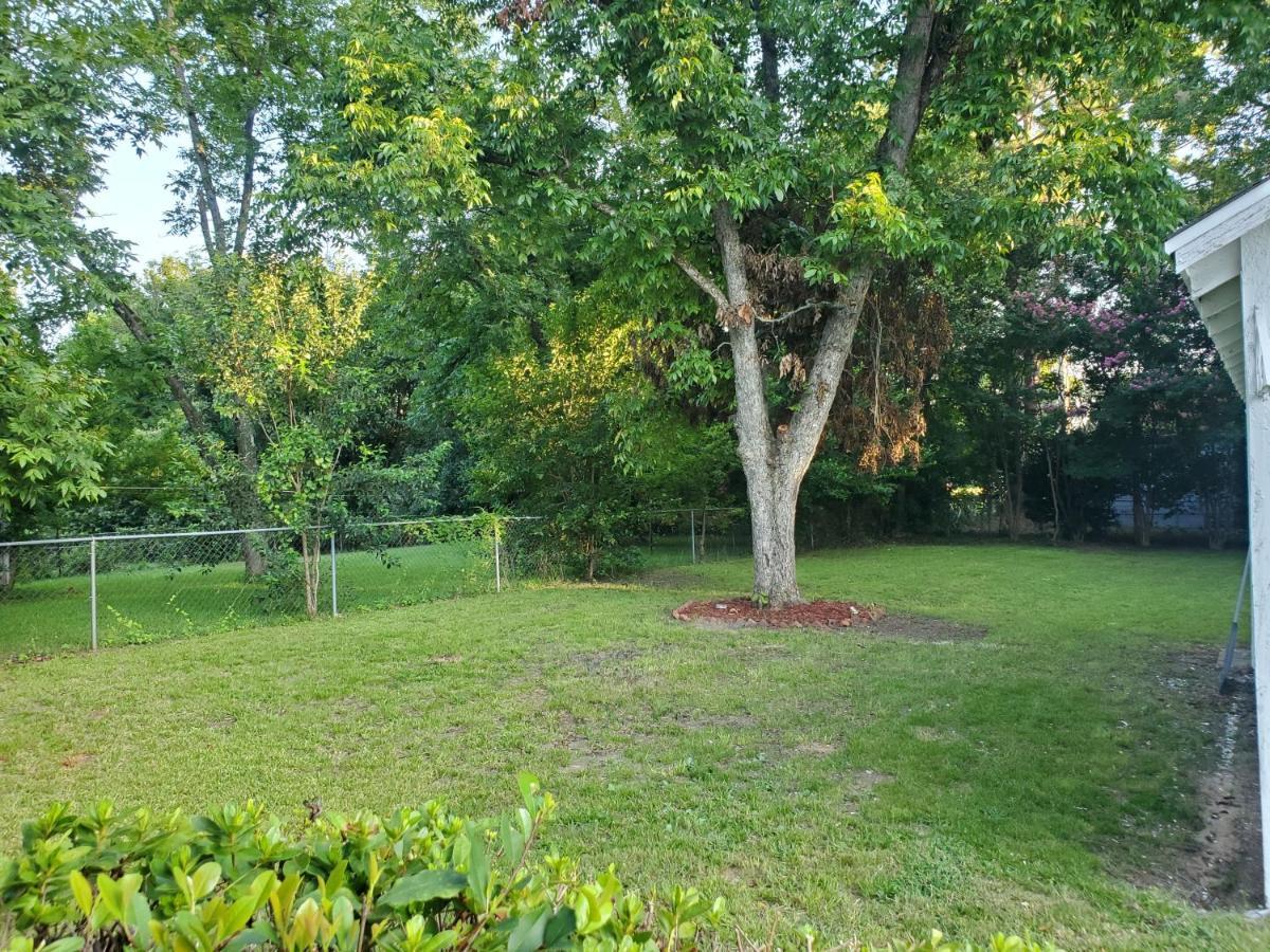Spacious Centrally Located 3 Bed 2 Bath - Sleeps 8 Монтгомері Екстер'єр фото